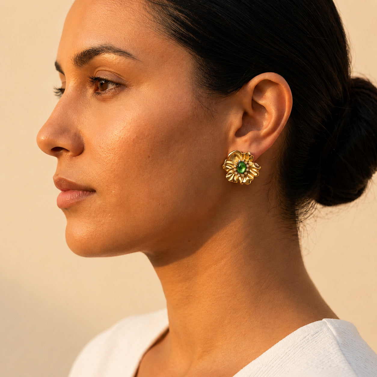 Solène Studs | Gold Flower Earrings with Green Stone