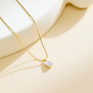Teara Necklace | Waterproof Gold Teardrop Pendant — TJAURI jewelry