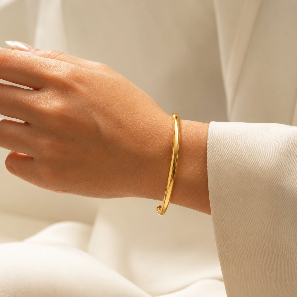 Castra Cuff Bracelet | Sculptural Open C-Shape Bangle