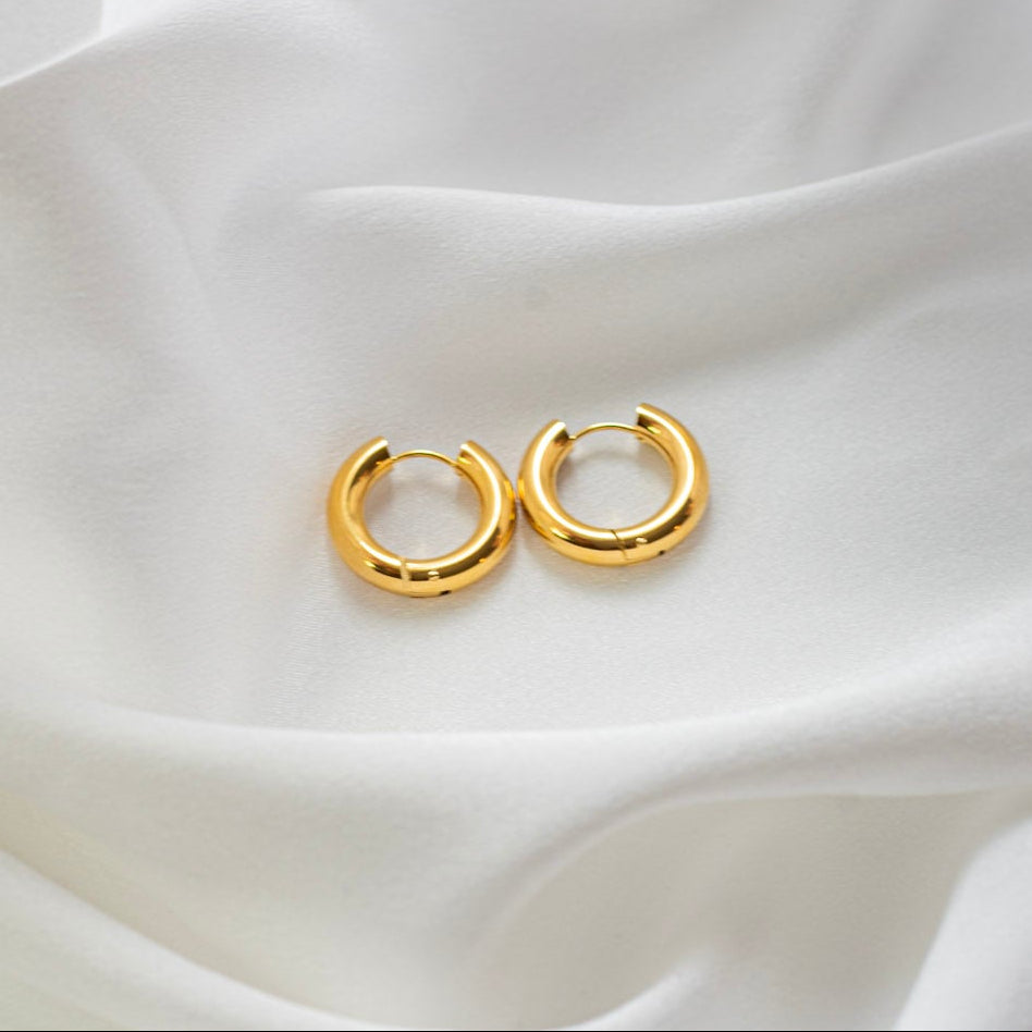 Lunara Hoops