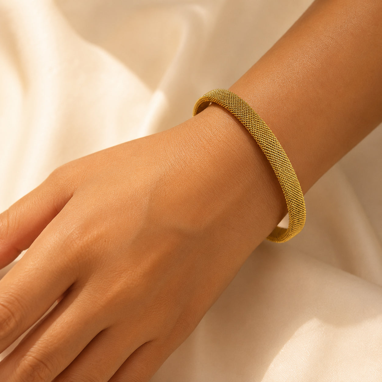 Velex Cuff Bracelet | Gold Mesh Open Bangle