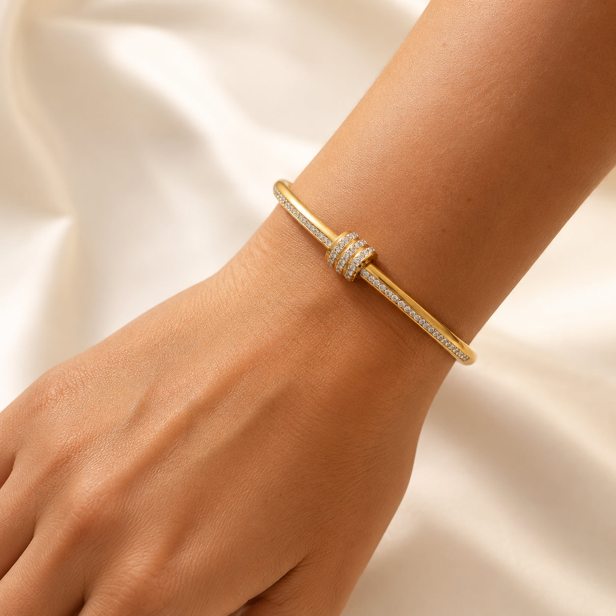 Lunaire Bangle | Waterproof Cubic Zirconia